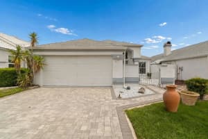 10454 CASA GRANDE CIRCLE, SPRING HILL, FL 34608 - MLS#MFRTB8504929