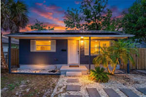 4616 9th Ave S, ST PETERSBURG