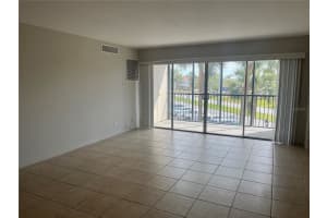 10355 PARADISE BOULEVARD, TREASURE ISLAND, FL 33706 - MLS#MFRTB8505017