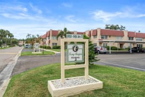 10033 64TH AVENUE, ST PETERSBURG, FL 33708 - MLS#MFRTB8505019