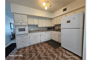 2380 WORLD PARKWAY BOULEVARD, CLEARWATER, FL 33763 - MLS#MFRTB8505040