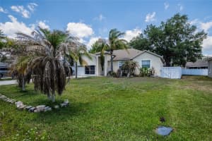 427 LARK COURT, KISSIMMEE, FL 34759 - MLS#MFRTB8505126