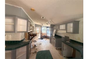 6810 W Pershing Dr Homosassa, FL 34448 - Off Market