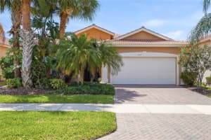 5042 SANDY BROOK CIRCLE, WIMAUMA, FL 33598 - MLS#MFRTB8505241