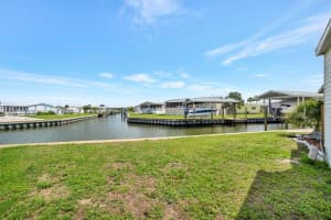 162 SAINT THOMAS CIRCLE, APOLLO BEACH, FL 33572 - MLS#MFRTB8505246