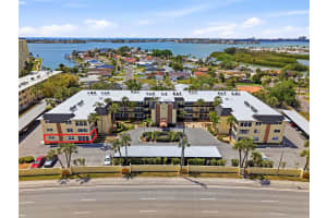 4780 COVE CIRCLE, ST PETERSBURG, FL 33708 - MLS#MFRTB8505284