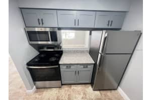 9205 TUDOR DRIVE, TAMPA, FL 33615 - MLS#MFRTB8505343
