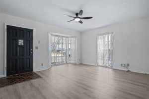 812 WARREN AVENUE, TAMPA, FL 33602 - MLS#MFRTB8505364