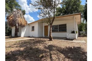 9805 N 54th St Temple Terrace, FL 33617 - Off Market