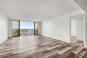 450 TREASURE ISLAND CAUSEWAY, TREASURE ISLAND, FL 33706 - MLS#MFRTB8505441
