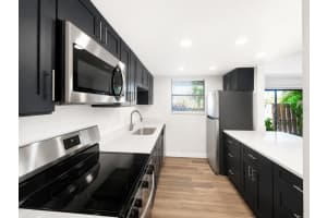 855 VILLAGE DRIVE, ST PETERSBURG, FL 33716 - MLS#MFRTB8505445