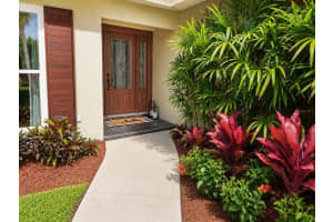 10444 MAJESTIC DRIVE, LARGO, FL 33774 - MLS#MFRTB8505479
