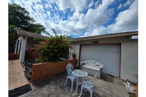 10113 TIMBER OAKS COURT, TAMPA, FL 33615 - MLS#MFRTB8505496