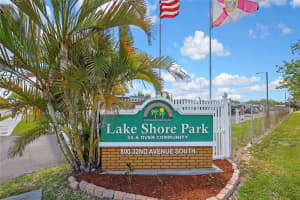 800 32ND AVENUE, ST PETERSBURG, FL 33705 - MLS#MFRTB8505505