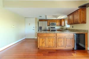 8804 BAY POINTE DRIVE, TAMPA, FL 33615 - MLS#MFRTB8505547