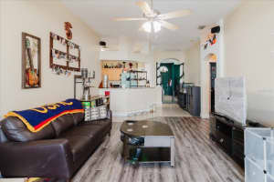9817 WHITE BARN WAY, RIVERVIEW, FL 33569 - MLS#MFRTB8505559