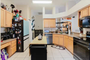 9817 WHITE BARN WAY, RIVERVIEW, FL 33569 - MLS#MFRTB8505559