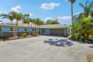 1872 Hunt Ln, CLEARWATER