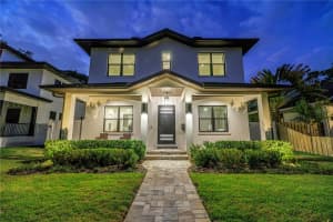 151 17TH AVENUE, ST PETERSBURG, FL 33704 - MLS#MFRTB8505601