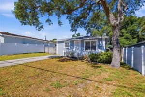 8512 DIXON AVENUE, TAMPA, FL 33604 - MLS#MFRTB8505739