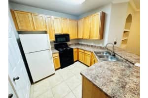 10106 COURTNEY OAKS CIRCLE, TAMPA, FL 33619 - MLS#MFRTB8505817