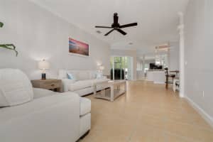 8253 WILD OAKS CIRCLE, LARGO, FL 33773 - MLS#MFRTB8505872