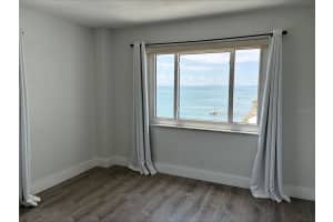 7200 SUNSHINE SKYWAY LANE, ST PETERSBURG, FL 33711 - MLS#MFRTB8505884