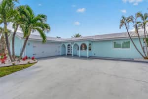 650 64TH AVENUE, ST PETE BEACH, FL 33706 - MLS#MFRTB8505908