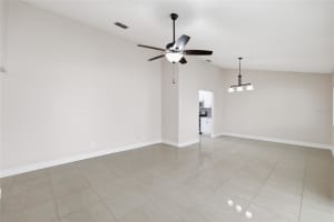 11807 NICKLAUS CIRCLE, TAMPA, FL 33624 - MLS#MFRTB8506009