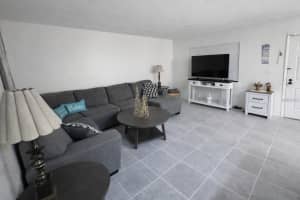 3300 FOX CHASE CIRCLE, PALM HARBOR, FL 34683 - MLS#MFRTB8506019