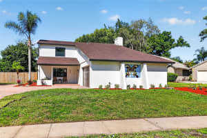 4404 CARROLLWOOD VILLAGE DRIVE, TAMPA, FL 33618 - MLS#MFRTB8506029