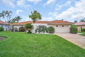 2041 CAROLINA AVENUE, ST PETERSBURG, FL 33703 - MLS#MFRTB8506047