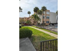 7560 BAY ISLAND DRIVE, SOUTH PASADENA, FL 33707 - MLS#MFRTB8506052