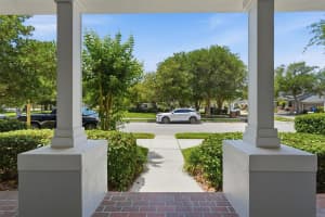 10111 HAYFIELD WAY, TAMPA, FL 33626 - MLS#MFRTB8506064