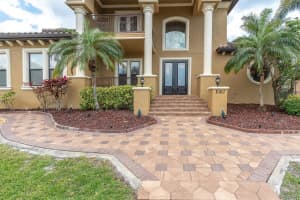 1067 ASHLAND AVENUE, TARPON SPRINGS, FL 34689 - MLS#MFRTB8506106