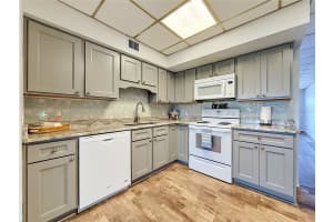5860 43RD TERRACE, KENNETH CITY, FL 33709 - MLS#MFRTB8506164