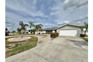 6316 LAKE SUNRISE DRIVE, APOLLO BEACH, FL 33572 - MLS#MFRTB8506191