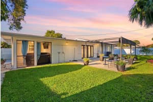 6900 10TH AVENUE, ST PETERSBURG, FL 33710 - MLS#MFRTB8506271