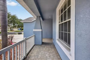 8405 CANTERBURY LAKE BOULEVARD, TAMPA, FL 33619 - MLS#MFRTB8506285