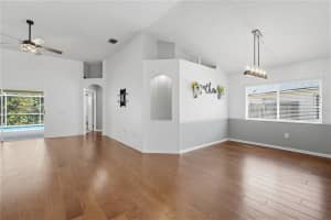 10236 CHARLESTON CORNER ROAD, TAMPA, FL 33635 - MLS#MFRTB8506300