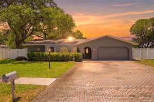 9760 136TH STREET, SEMINOLE, FL 33776 - MLS#MFRTB8506368