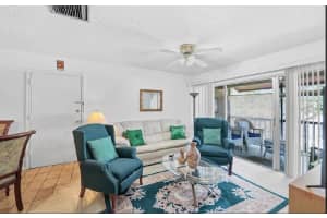 3853 S Lake Dr #165, TAMPA