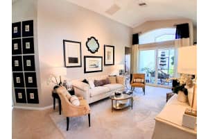 6642 41ST STREET CIRCLE, SARASOTA, FL 34243 - MLS#MFRTB8506610