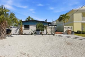 14906 BAYSHORE DRIVE, MADEIRA BEACH, FL 33708 - MLS#MFRTB8506669