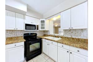 7018 54TH AVENUE, ST PETERSBURG, FL 33709 - MLS#MFRTB8506702