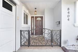8404 BLACKSTONE COURT, TAMPA, FL 33615 - MLS#MFRTB8506725