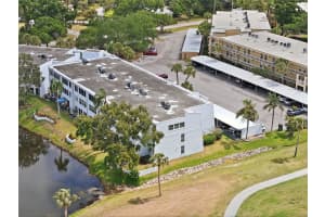 225 COUNTRY CLUB DRIVE, LARGO, FL 33771 - MLS#MFRTB8506762