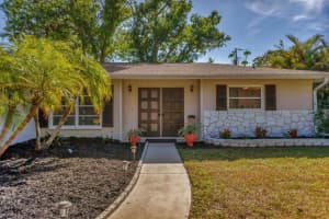 448 REDWOOD ROAD, VENICE, FL 34293 - MLS#MFRTB8506775