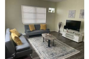 25 6TH AVENUE, LARGO, FL 33771 - MLS#MFRTB8506809
