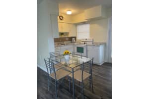 25 6TH AVENUE, LARGO, FL 33771 - MLS#MFRTB8506809
